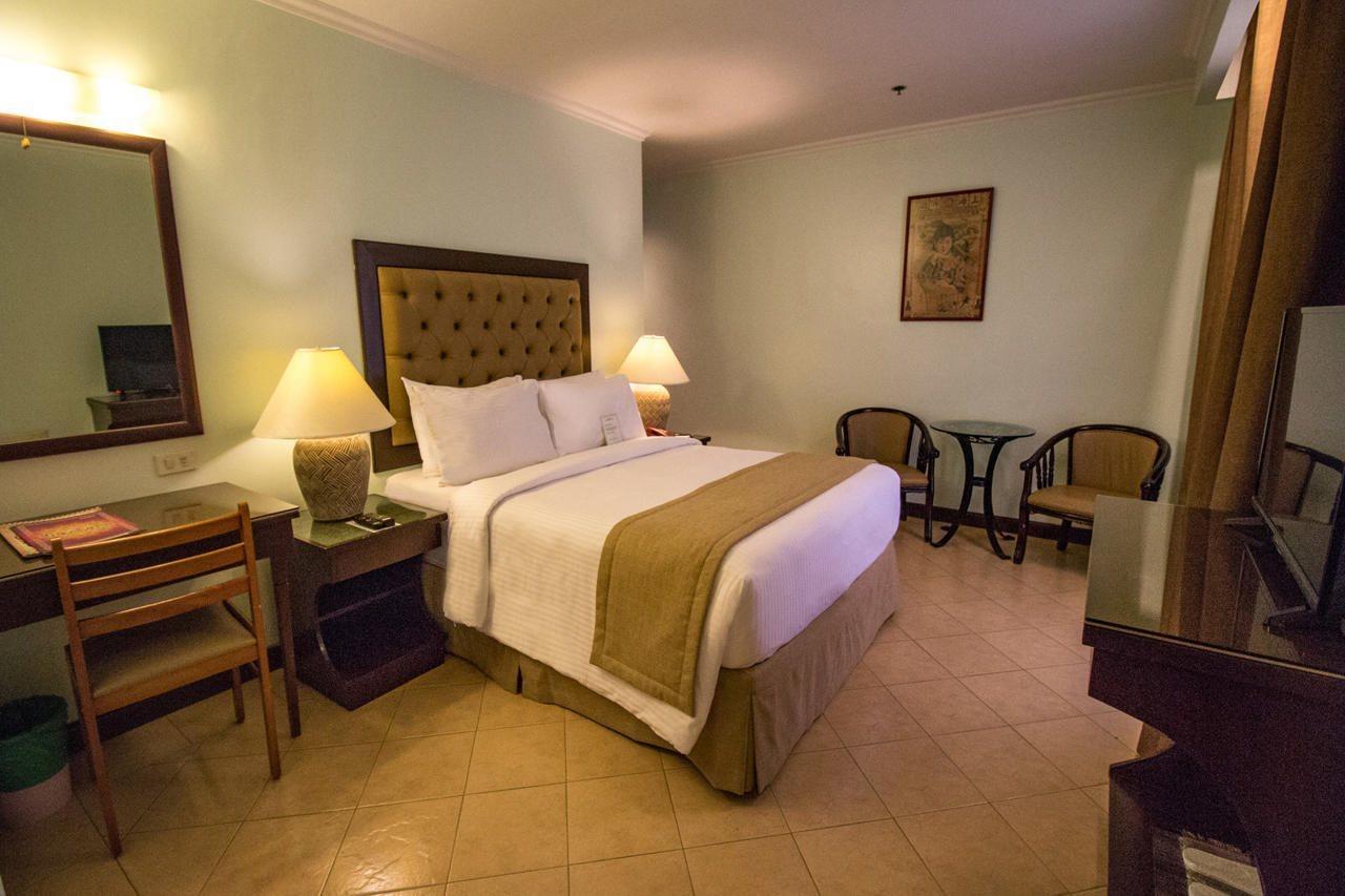 Royal Bellagio Hotel Makati City Zewnętrze zdjęcie