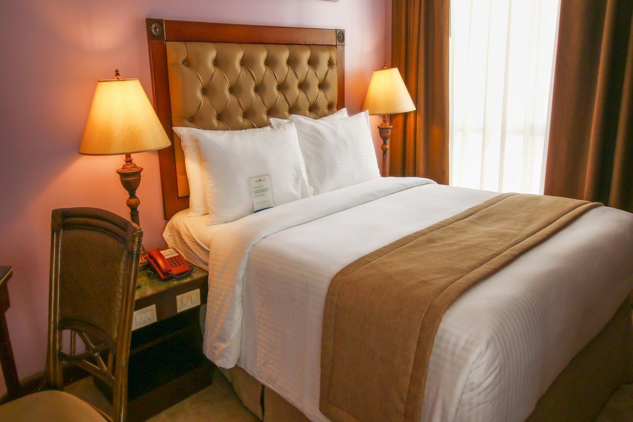 Royal Bellagio Hotel Makati City Zewnętrze zdjęcie