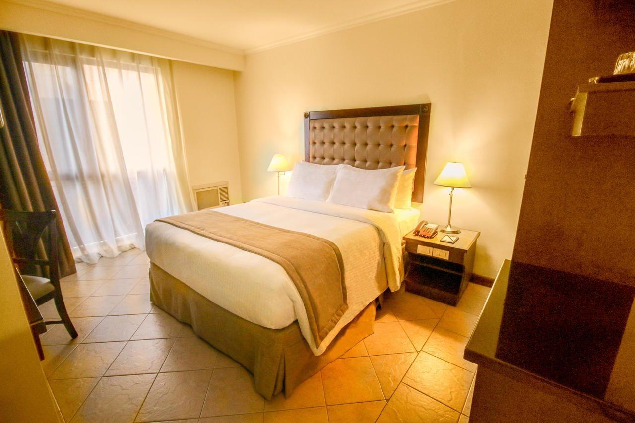 Royal Bellagio Hotel Makati City Zewnętrze zdjęcie